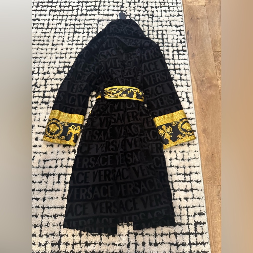 Versace baroque Robe - Picture 2 of 6